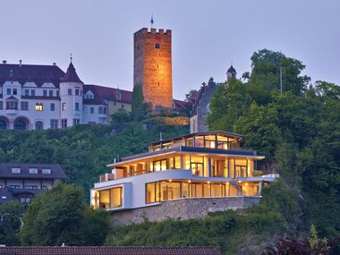 Dämmerungsaufnahme Außenansicht von Weitblick