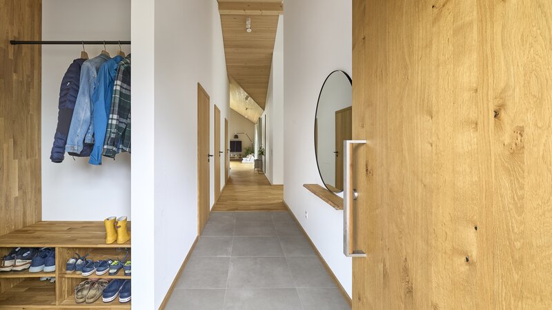 Baufritz_Stanek_Eingang_Garderobe.jpg