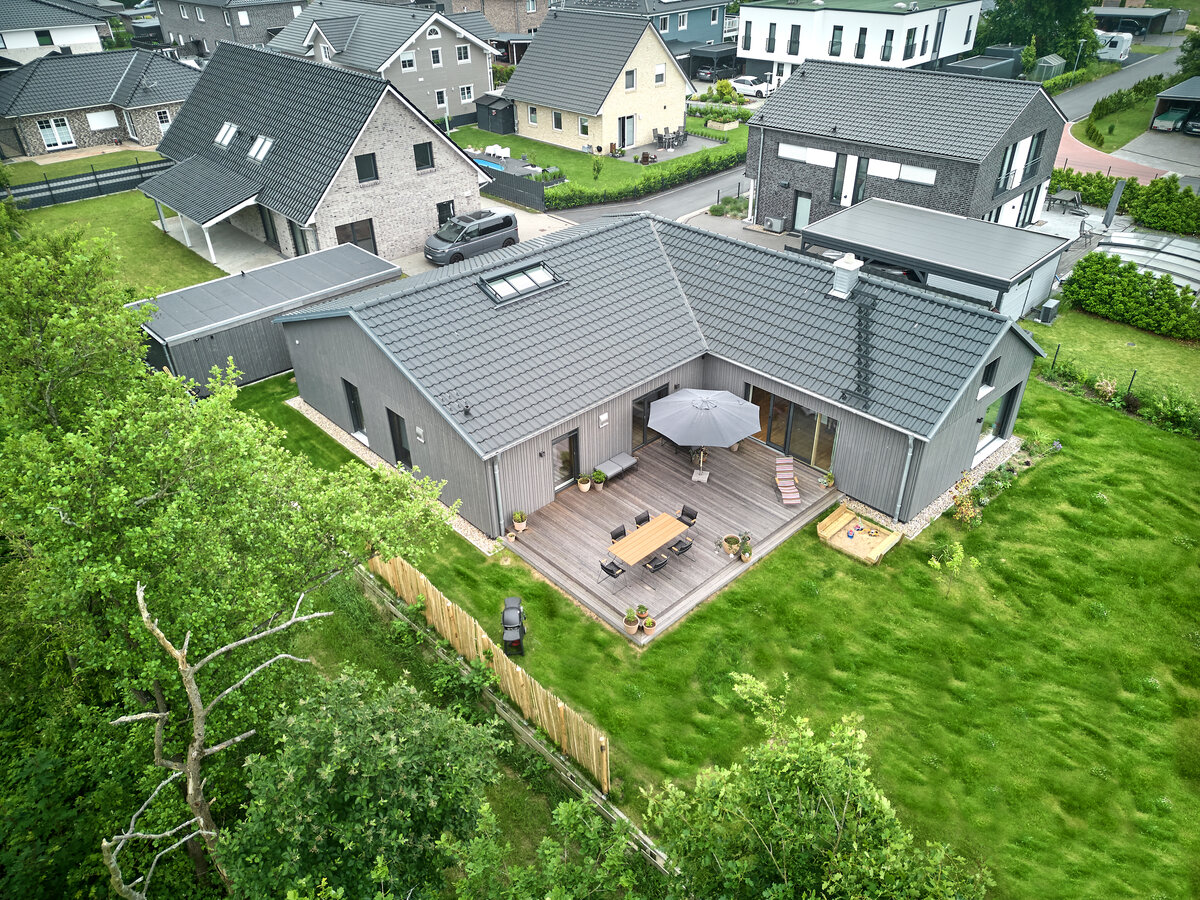 Baufritz_Stanek_Luftbild_Garten.jpg