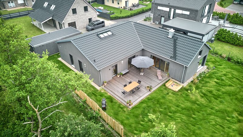 Baufritz_Stanek_Luftbild_Garten.jpg
