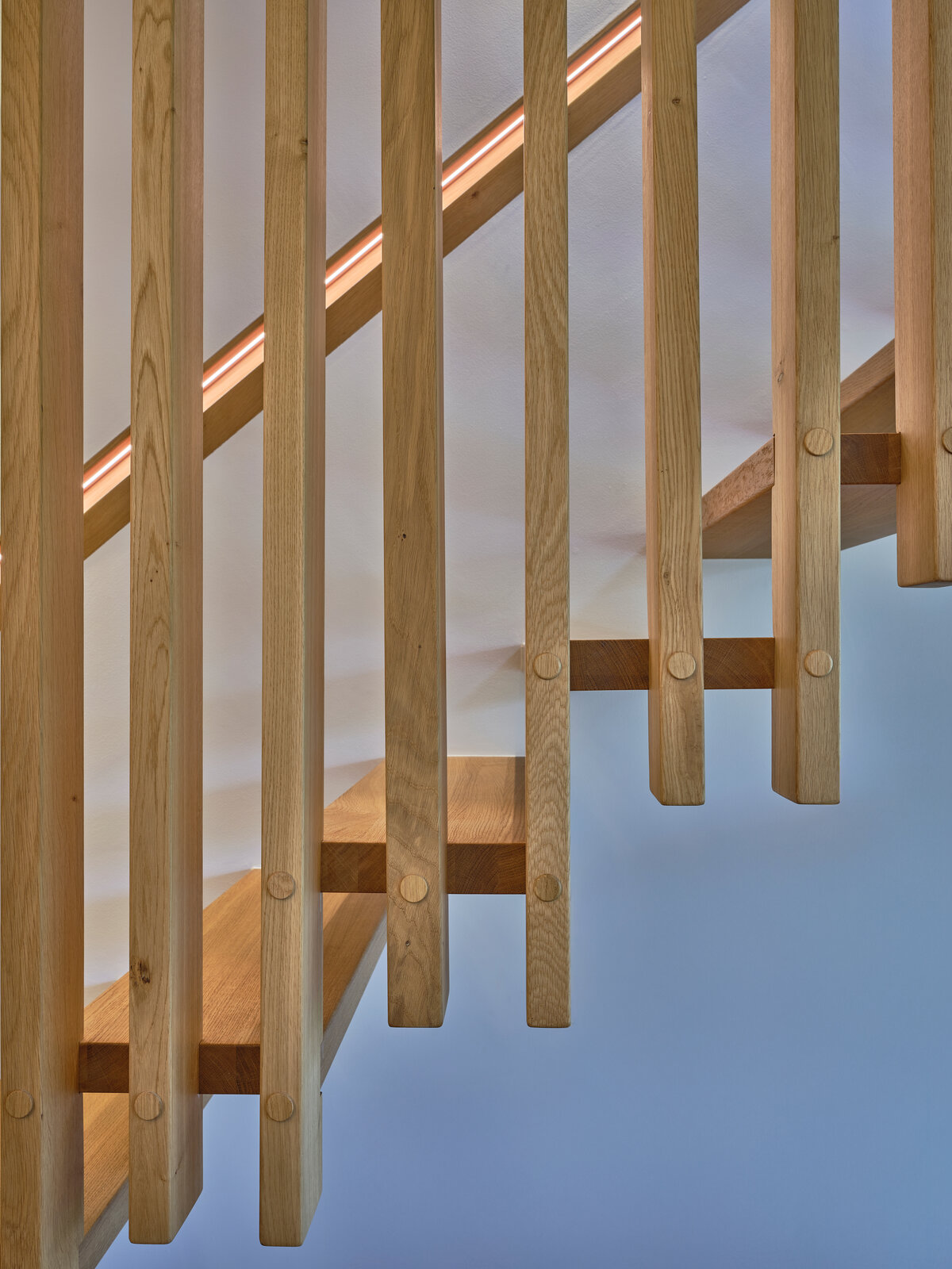 Baufritz_Bergmann_Treppe Detail2.jpg