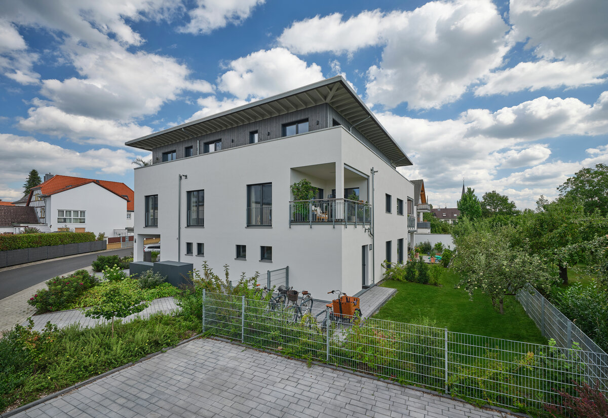 Baufritz_Fink_Aussenansicht_Garten.jpg