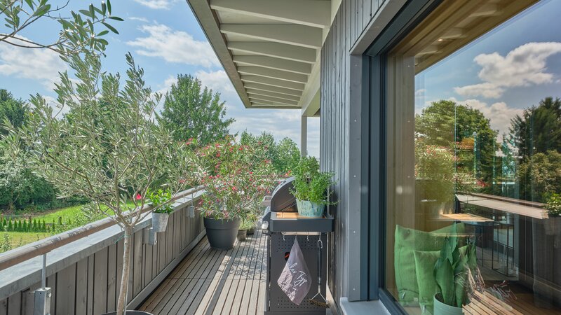 Baufritz_Fink_umlaufende_Terrasse.jpg