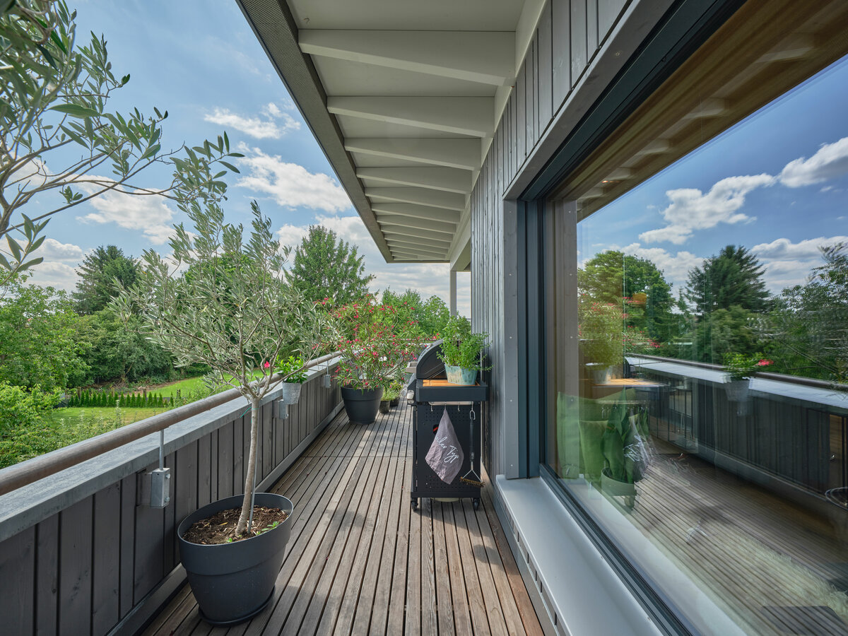 Baufritz_Fink_umlaufende_Terrasse2.jpg