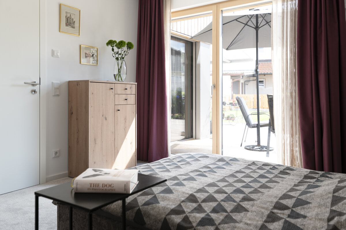 Baufritz_MFH_Haeberle_Wohnung_Haeberle_Schlafzimmer.jpg