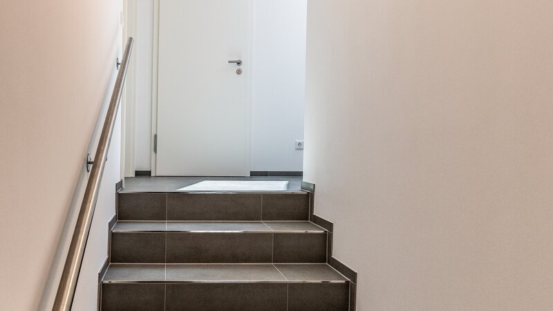 Baufritz_Lohrberg_Wohnung_MFH_Haeberle_Treppenhaus.jpg