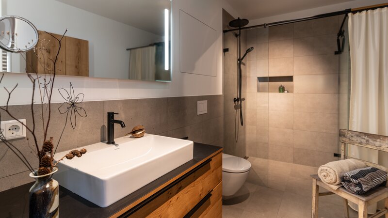 Baufritz_Lohrberg_Wohnung_MFH_Haeberle_Bad.jpg