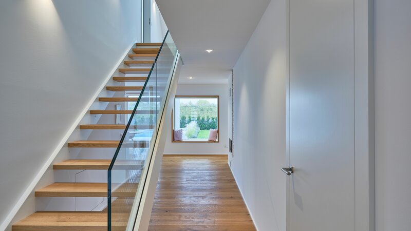 Baufritz_Lehmann_Treppe_Flur.jpg