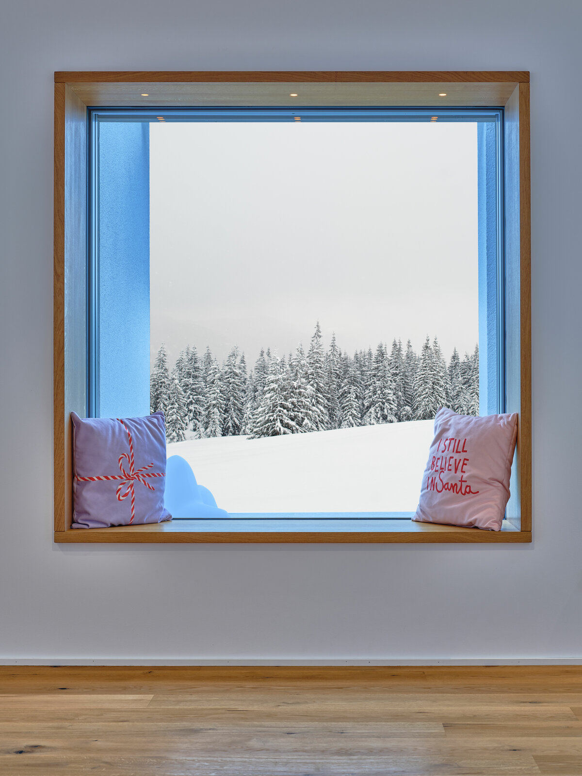 Baufritz_Lehmann_Sitzfenster_Winter.jpg