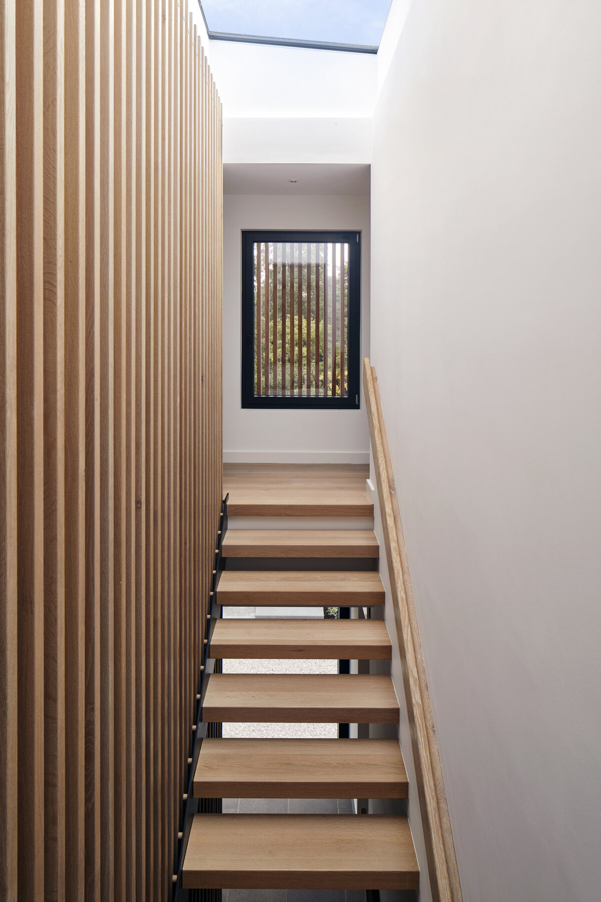 HouseLongOct23_0716_bj.jpg