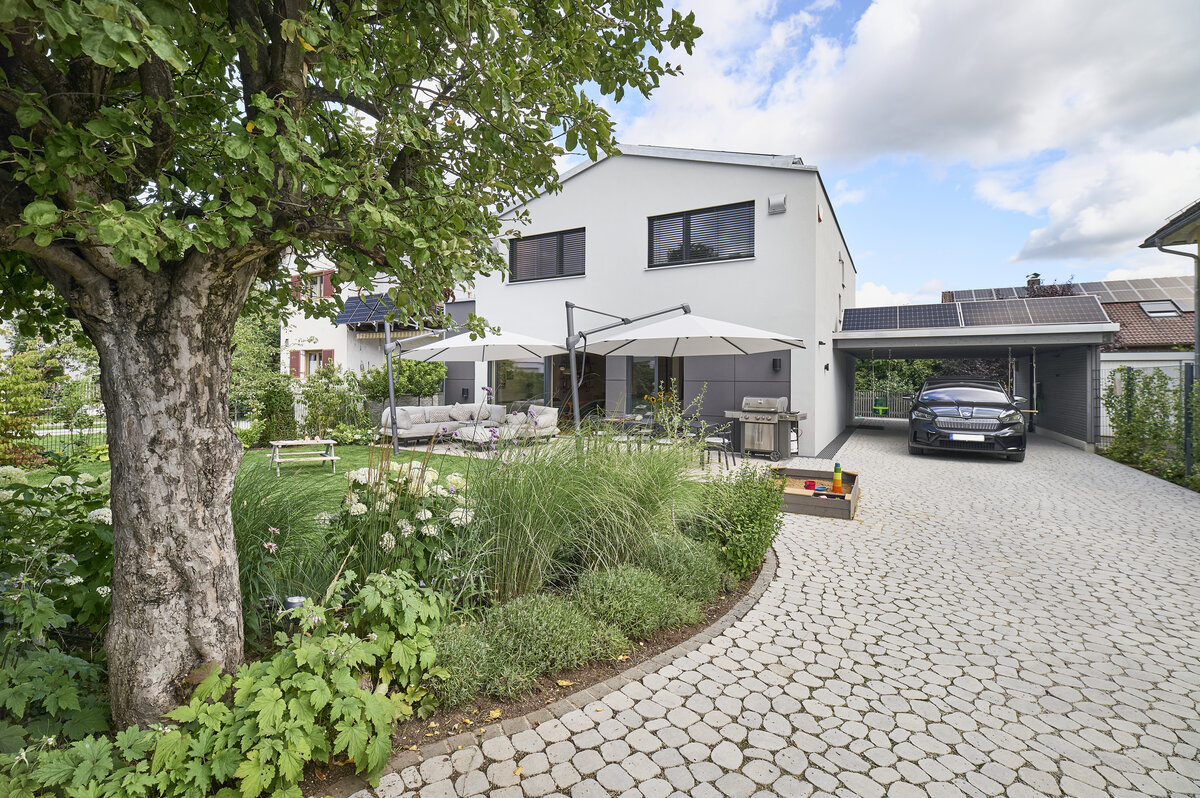 Baufritz_Velsen_Garten2.jpg