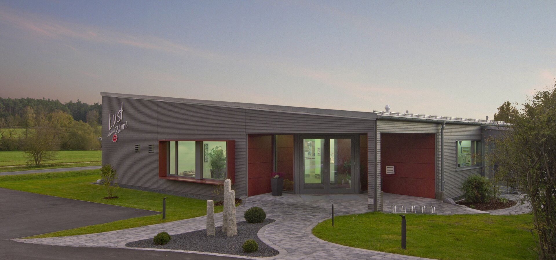 Zahnarztpraxis Lichtblau