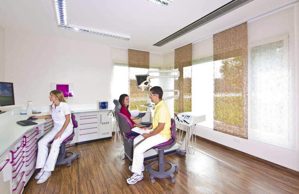 Zahnarztpraxis Lichtblau