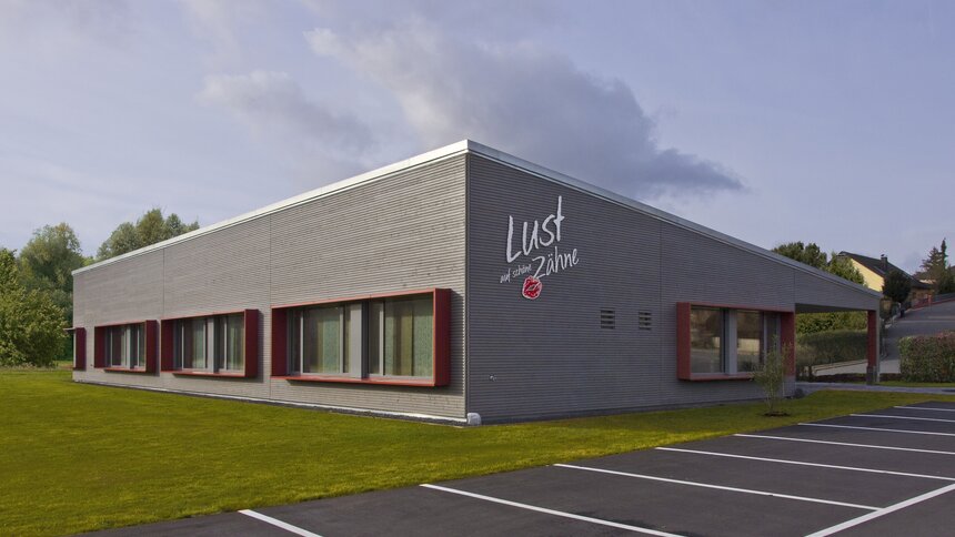 Zahnarztpraxis Lichtblau